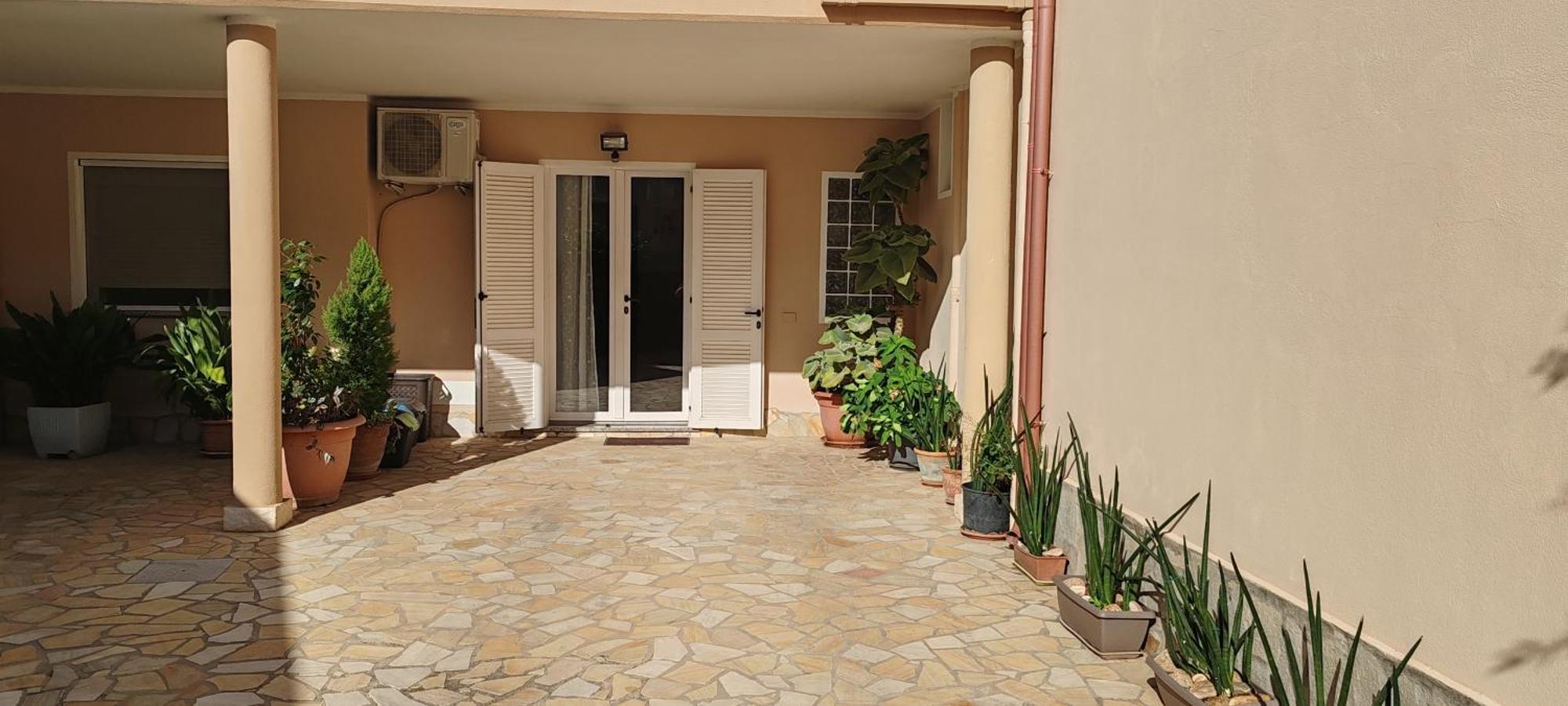 Casa Gio Apartment Assemini Exterior foto